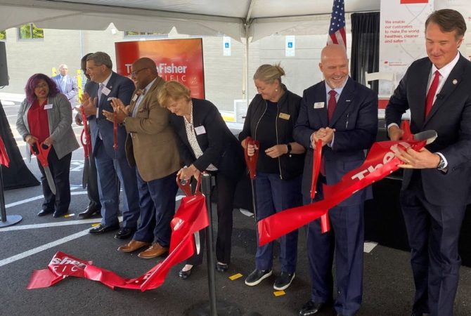 ThermoFisher ribbon cutting