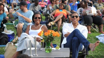 Couple sits at Richmond festival