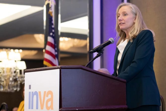 Governor Spanberger Announces Expansion of Paid Internship Opportunities with Virginia Businesses